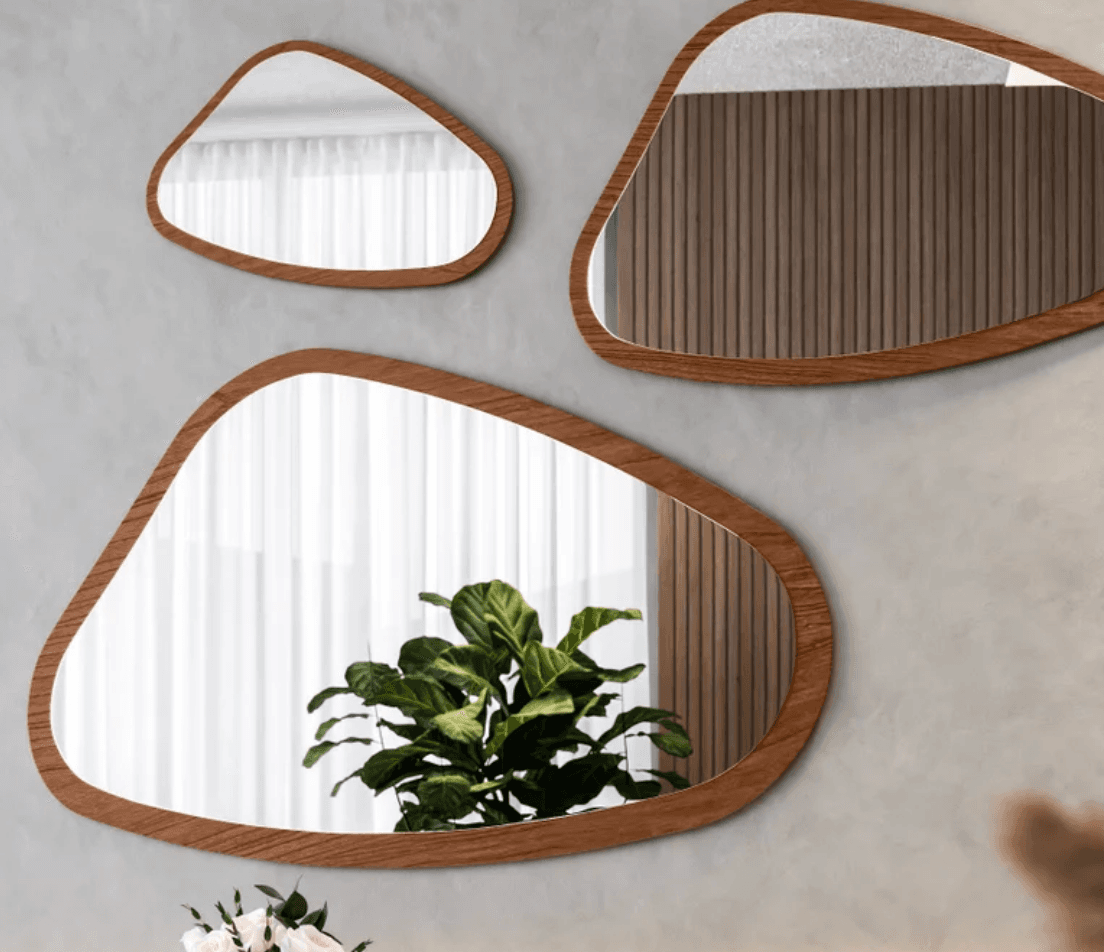 Espelho Orgânico com Moldura Miami cor Carvalho em MDF Laminado Natural Cinamomo